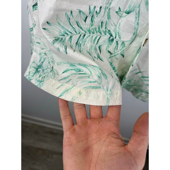 Tommy Bahama Silk Blend Hawaiian Shirt Green White Tropical Floral Size Large - Picture 12 of 13